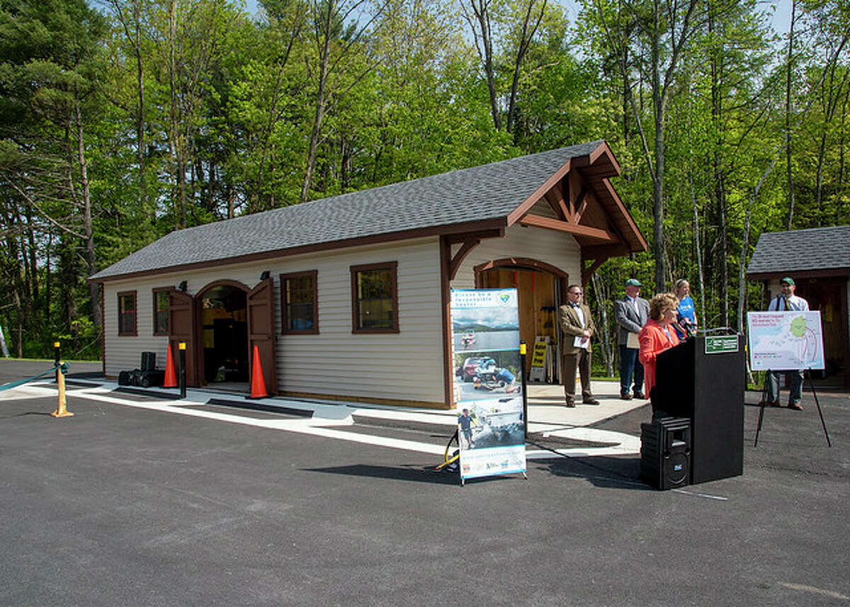 State "boat wash" signs are confusing some passersby