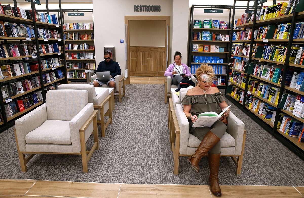 Barnes & Noble unveils new, editeddown store in Concord
