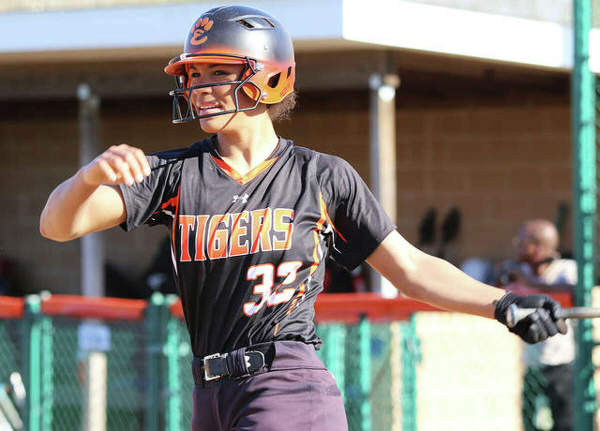 Edwardsville junior Maria Smith hit home runs in the first and seventh innings to lead the Tigers to a victory over Collinsville in the championship game of the Edwardsville Class 4A Regional at the District 7 Sports Complex.