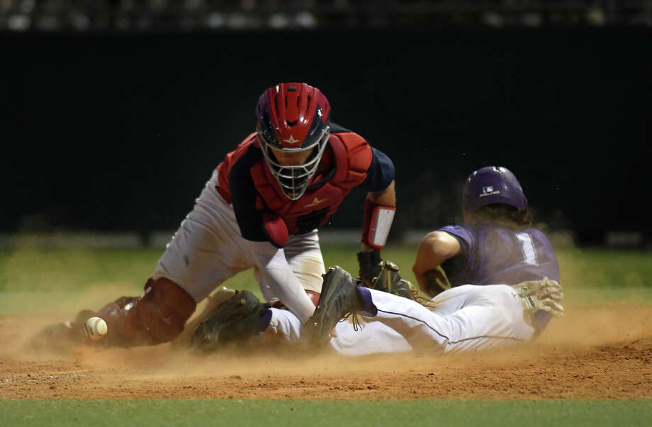 Ridge Point Closes Out Atascocita To Advance To First - 