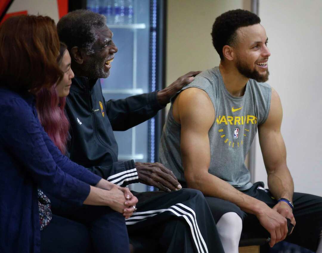 former-warriors-head-coach-al-attles-makes-rare-appearance-at-practice