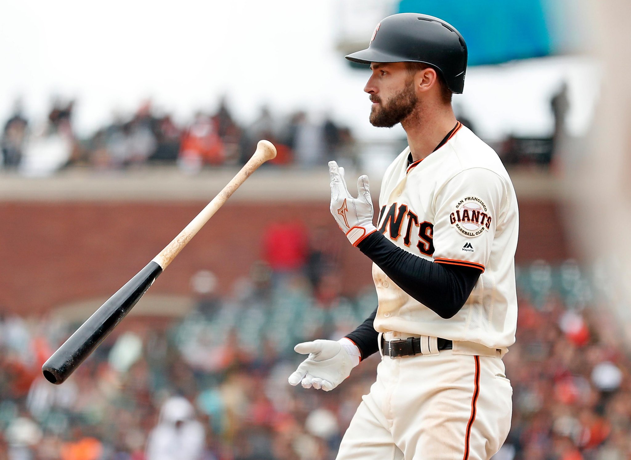 San Francisco Giants' Barry Bonds flips his bat after striking out