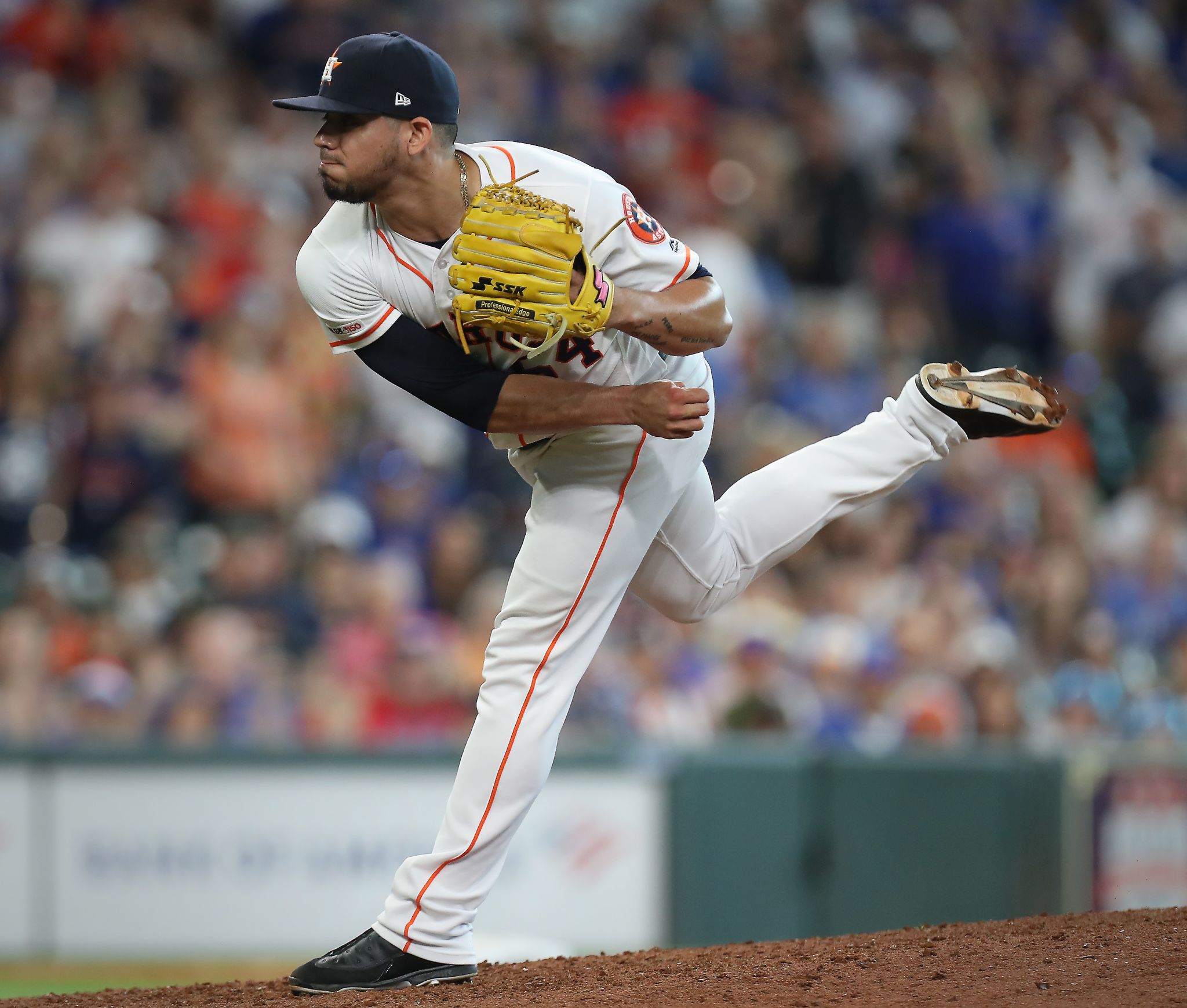 Gerrit Cole, Astros defeat Cubs on Memorial Day