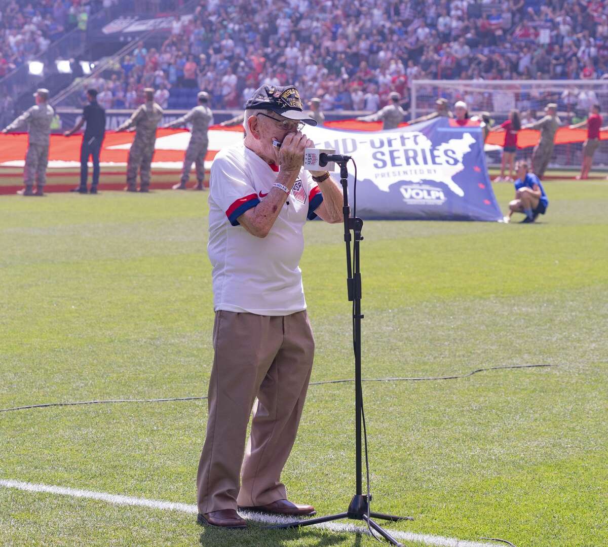 RED BULL ARENA, HARRISON, NEW JERSEY, UNITED STATES - 2019/05/26: 96-year-old World War II veteran Pete DuPre performs National Anthem on harmonica before friendly game between USA and Mexico on Red Bull Arena. USA won 3 - 0. (Photo by Lev Radin/Pacific Press/LightRocket via Getty Images)