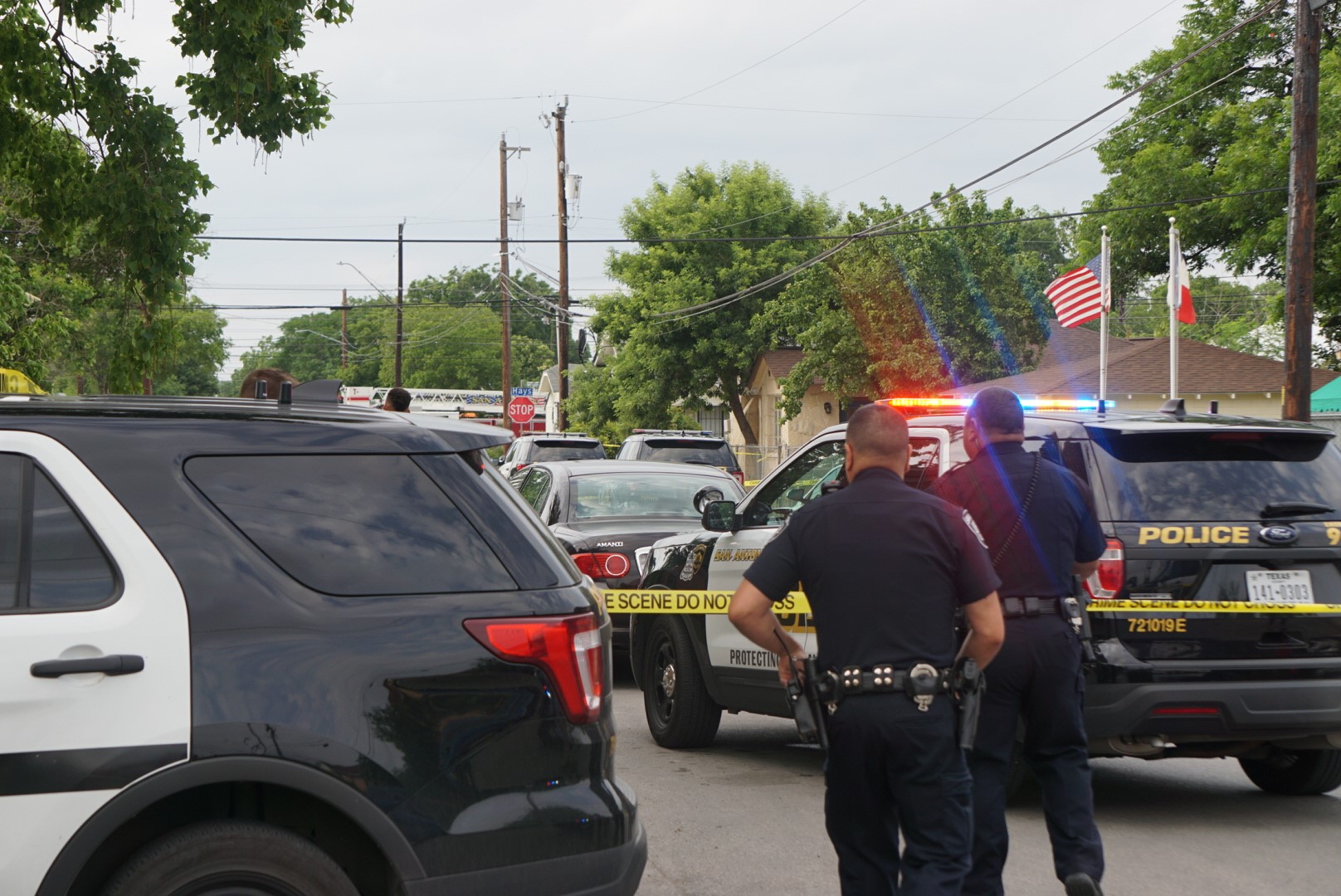 1 Dead, 2 Hurt In East Side Drive-by Shooting - San Antonio Express-News