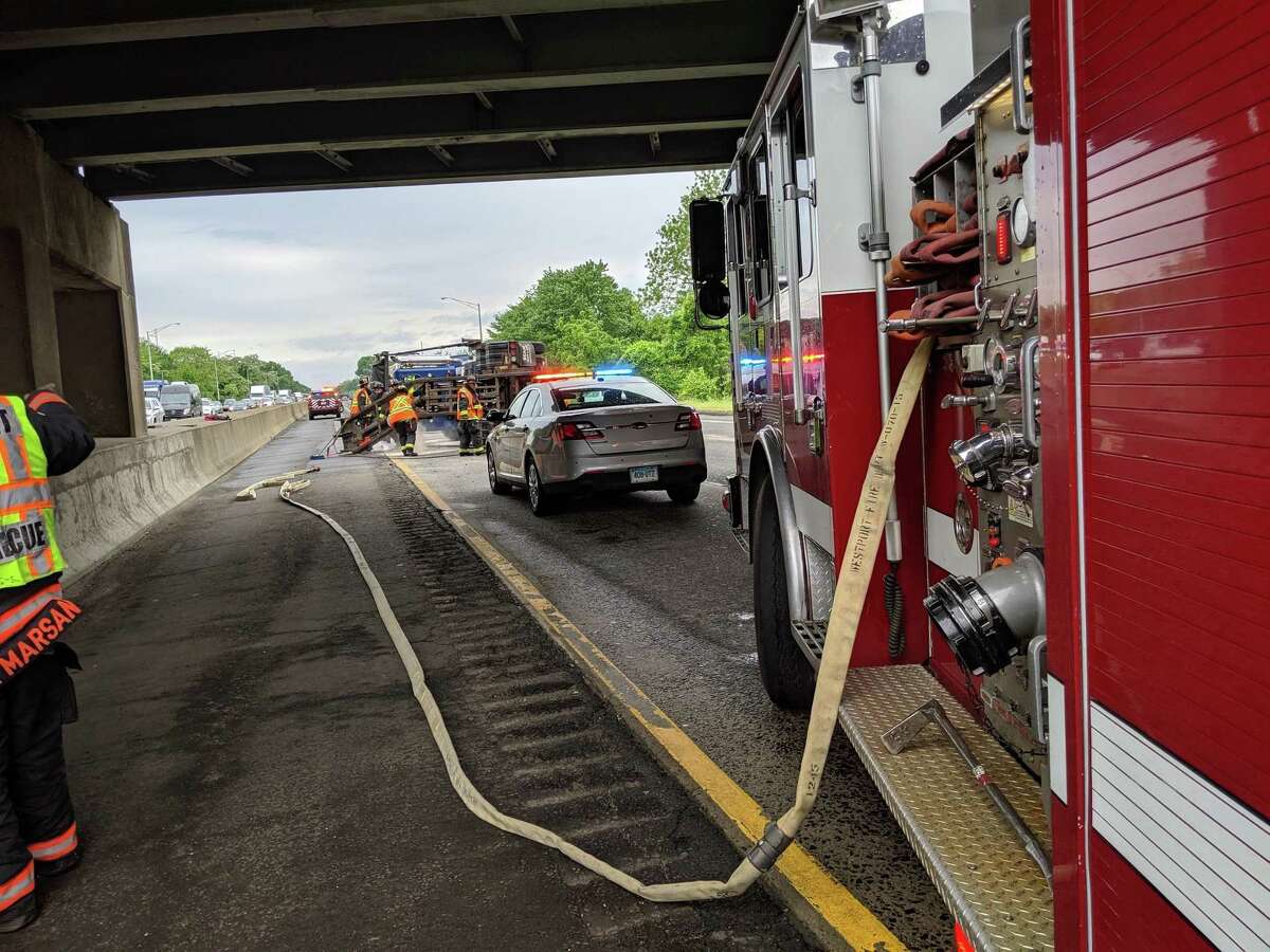 Truck Hits Overpass Rolls Over On I 95 In Westport