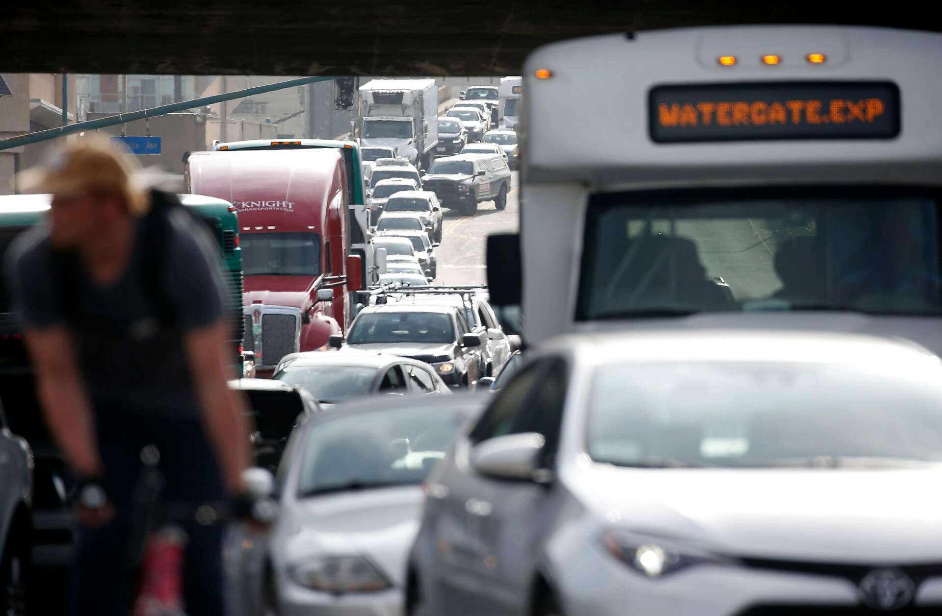 Fatal crash on Bay Bridge causes severe traffic into SF