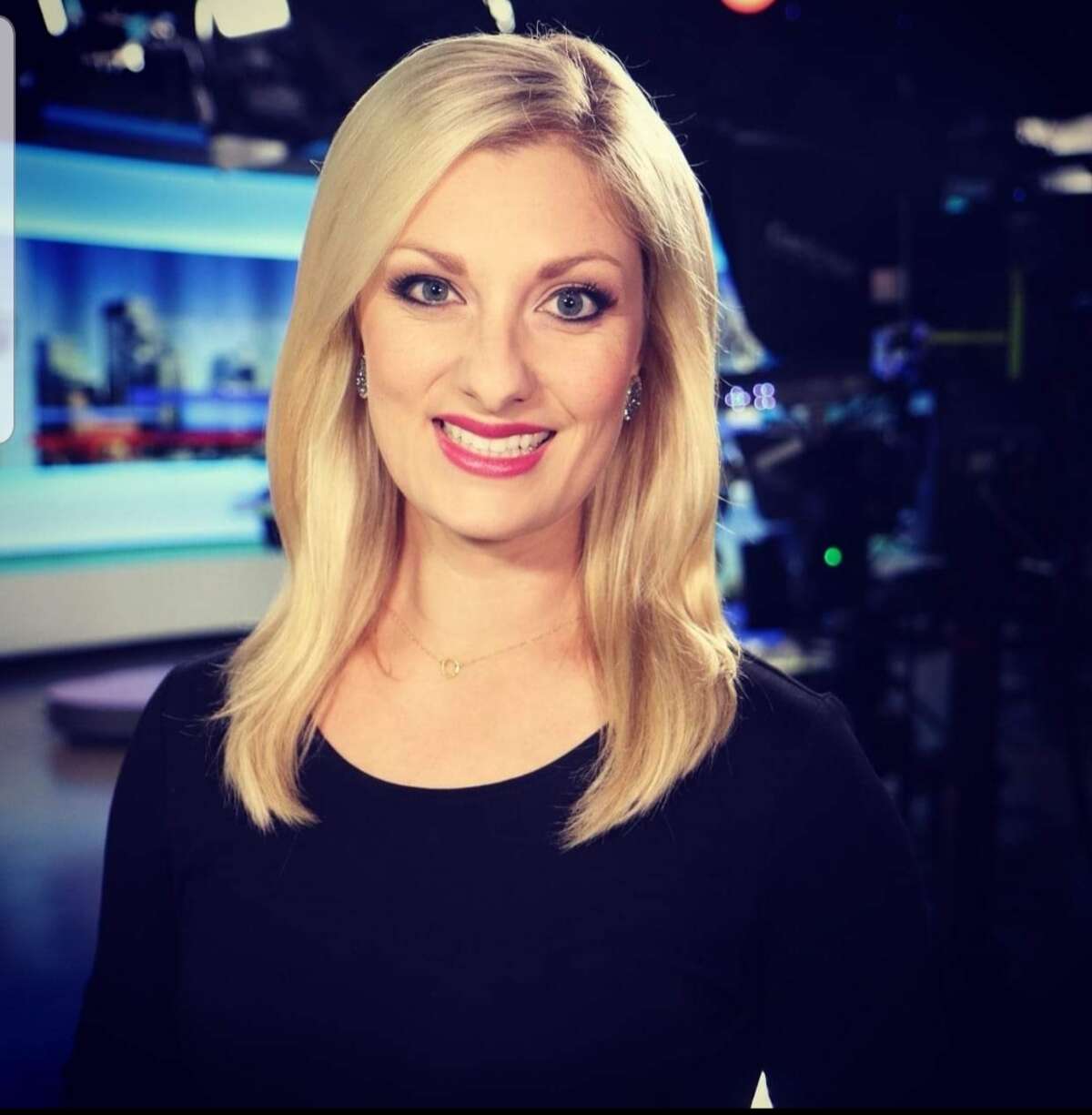 'It was a total surprise:' KENS5 morning anchor Sarah Forgany expecting ...