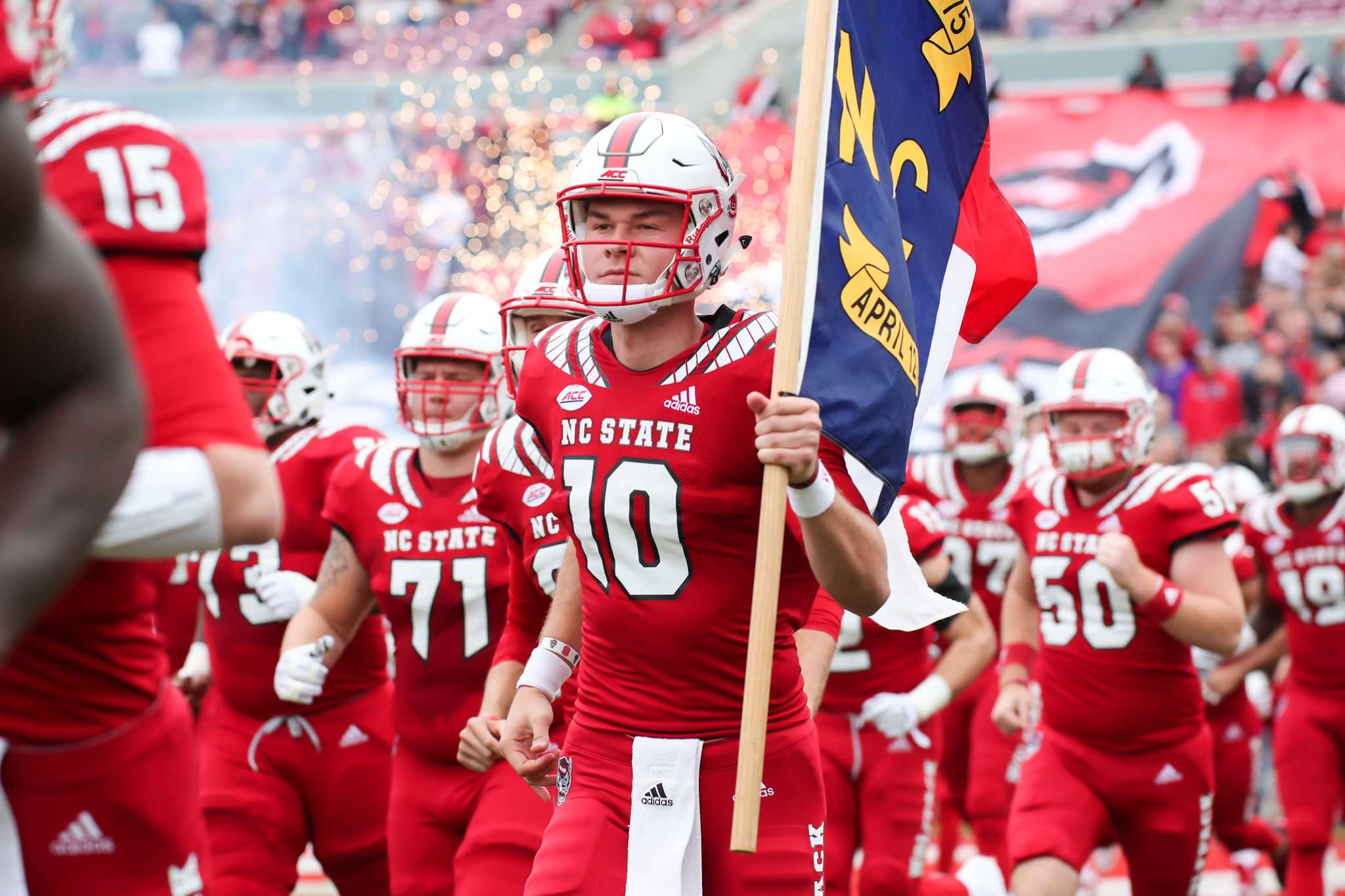 Qb Micah Leon Transferring From Nc State To Uconn New Haven Register