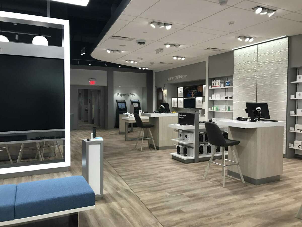 Retail wrap Comcast rolls out Xfinity ‘experience stores’ in Houston
