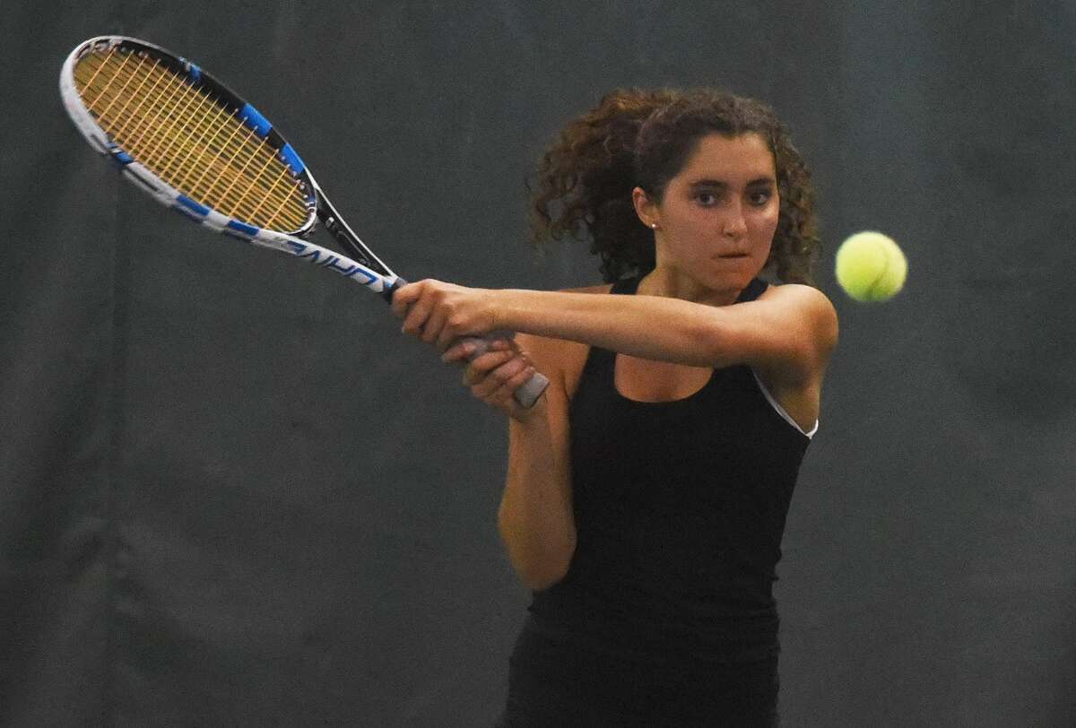 Wilton edges Darien in Class L girls tennis quarterfinals