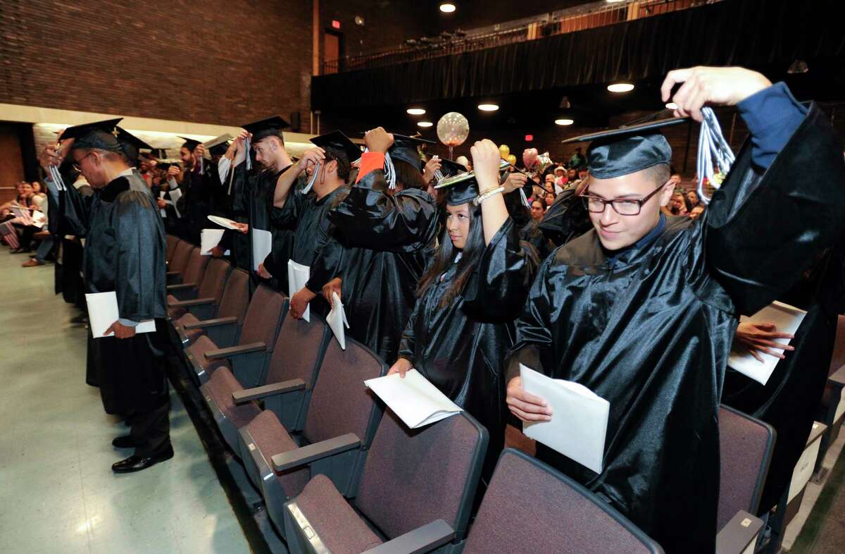 in-photos-stamford-public-schools-adult-and-continuing-education-graduation-2019