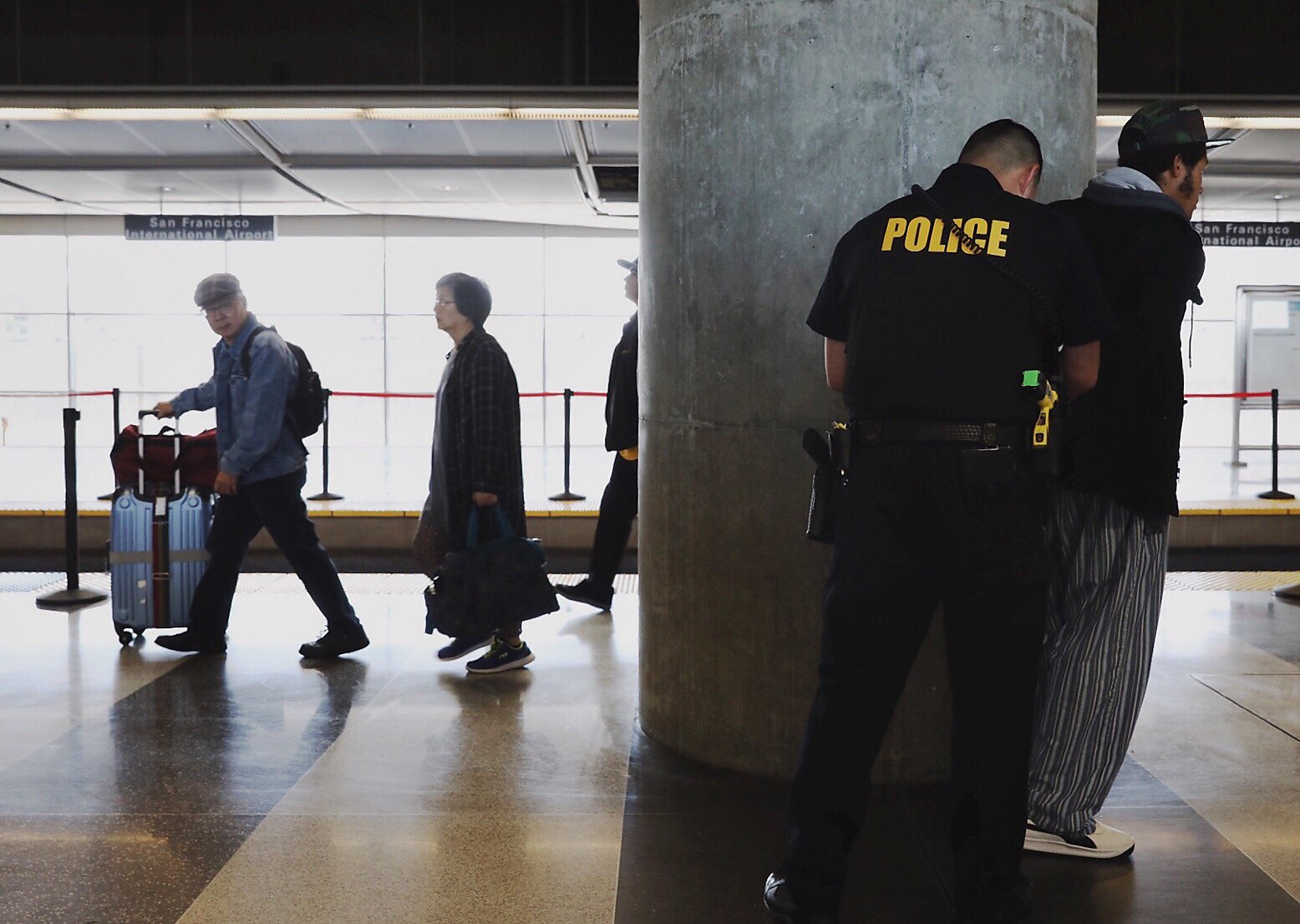 In effort to lure air travelers