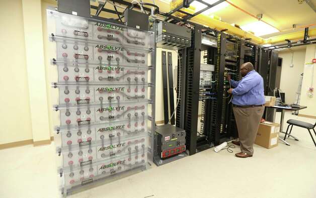P Dwight Thomas Mont Belvieu Director Of Broadband 17578136 Houston Chronicle