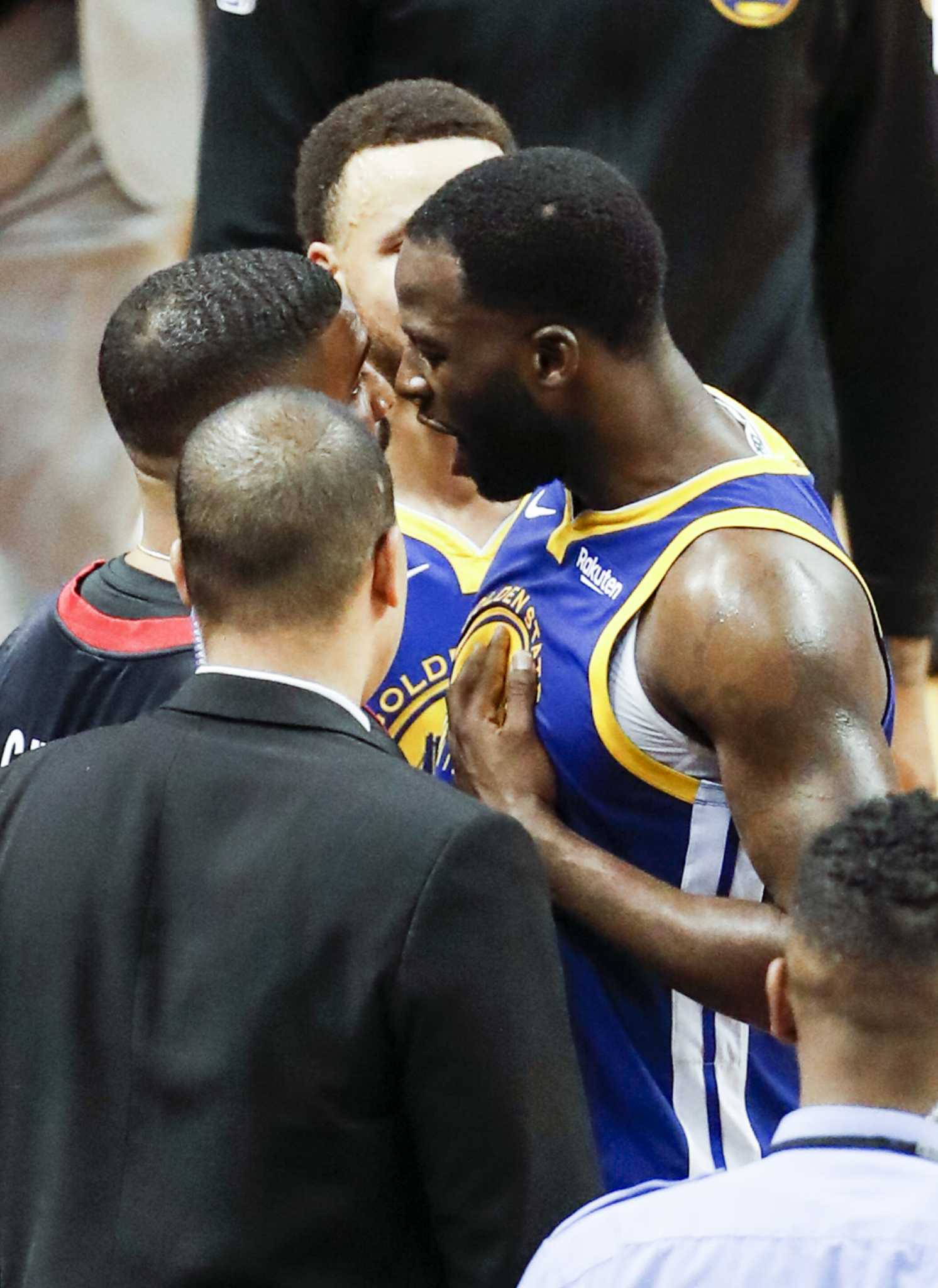 Drake Appears to Call Warriors Player Draymond Green 'Trash' After