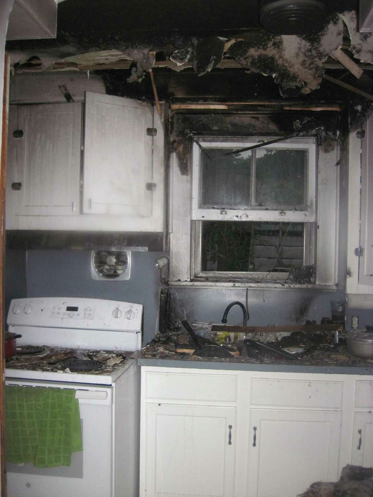 Hamden firefighters extinguished a kitchen fire Thursday, according to the department.