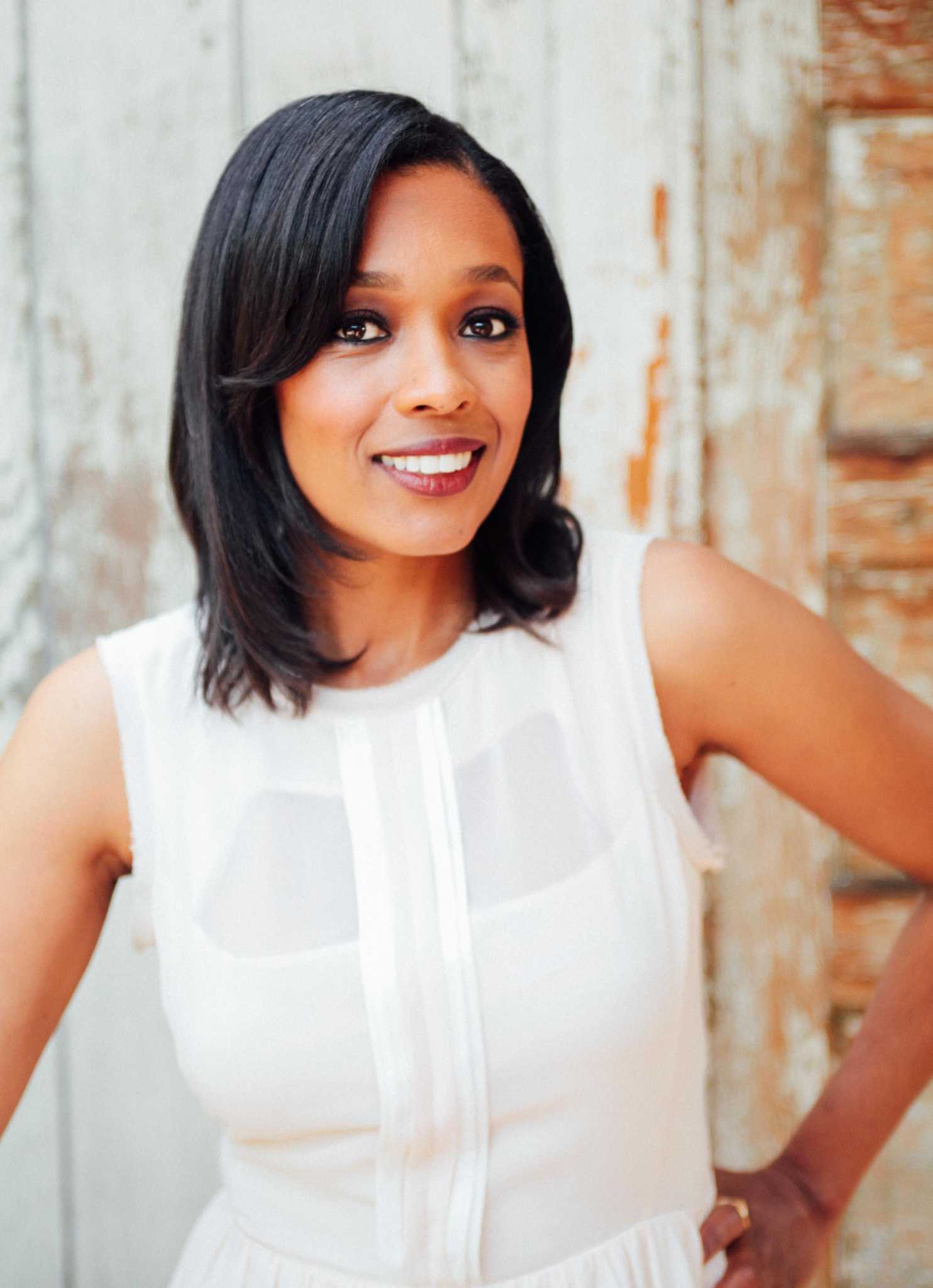 Tembi Locke'S Stunning Wedding Photos: A Look Inside The Dreamy Ceremony - g4ary9y