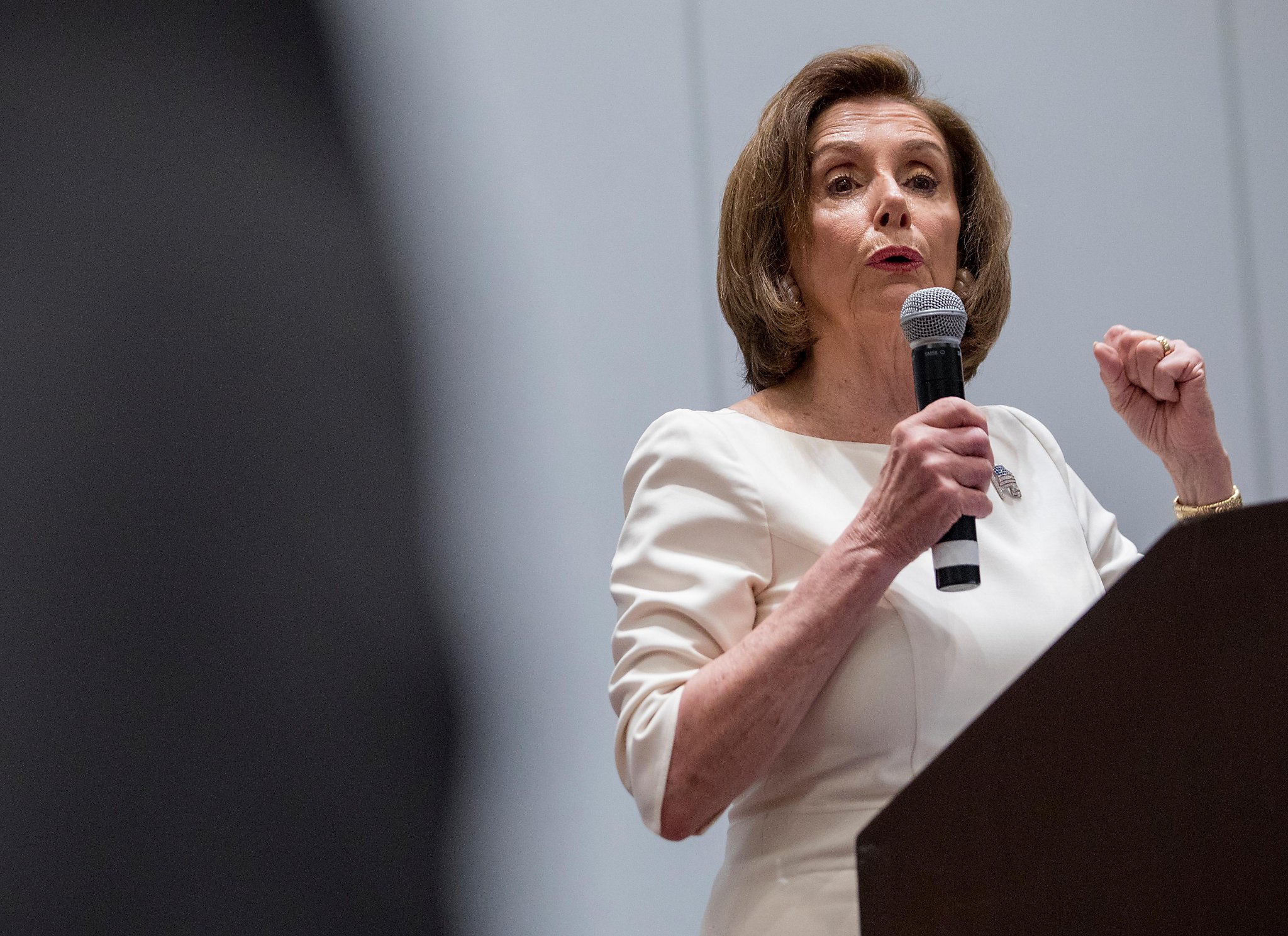 Nancy Pelosi greeted by cries of ‘Impeach!’ at California Democratic ...