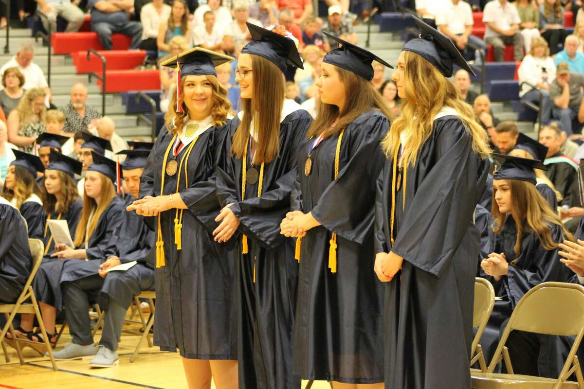 unionville-sebewaing-graduates-55-seniors