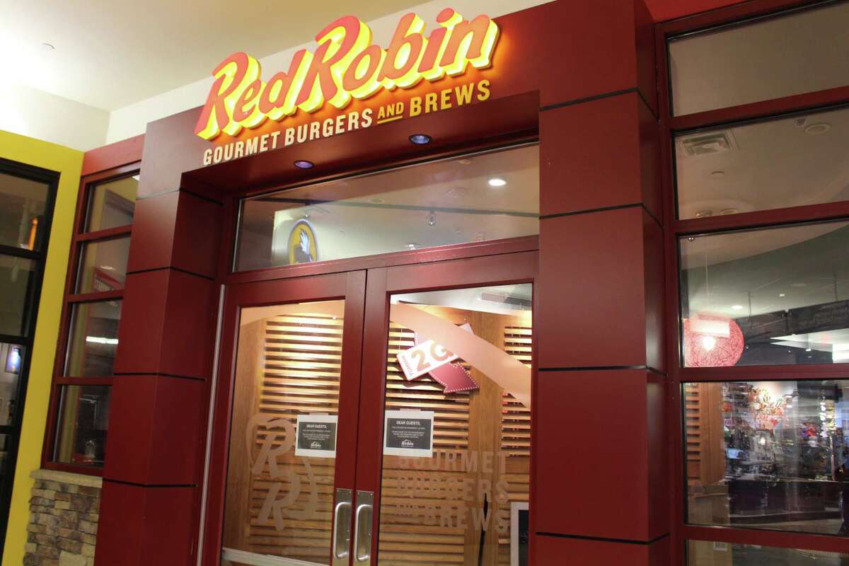 Red Robin departs from Milford, Danbury malls