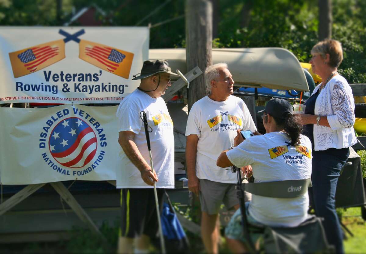 Veterans talk to State Rep_Fotor