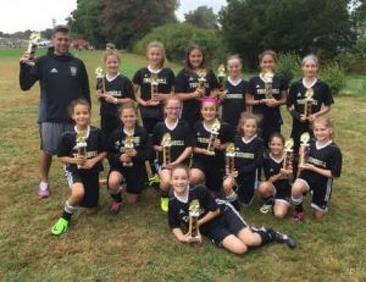 Coach Jorge Pinto’s Lightning will host a Sweet 16 CT Cup game Saturday at Indian Ledge at 12:30 p.m. Team members are Brianna Buda, Isabella Callaway, Lucy Carlson, Adele Datz, Abby Lee, Katie Marchand, Maya Marin, Ella Marron, Anabela Martins, Abby McKinney, Emily Meagher, Dimitra Ritsatos, Avianna Rivera and Keelyn Trubovich.