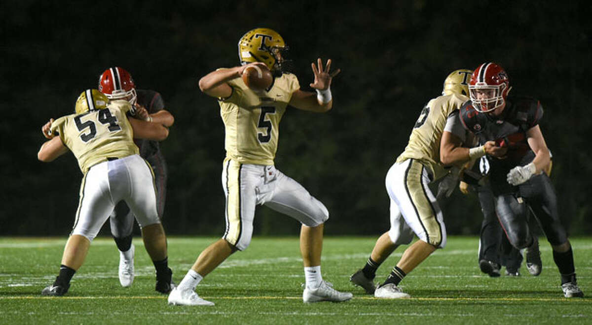 Trumbull Eagles grounded by New Canaan football, 61-14