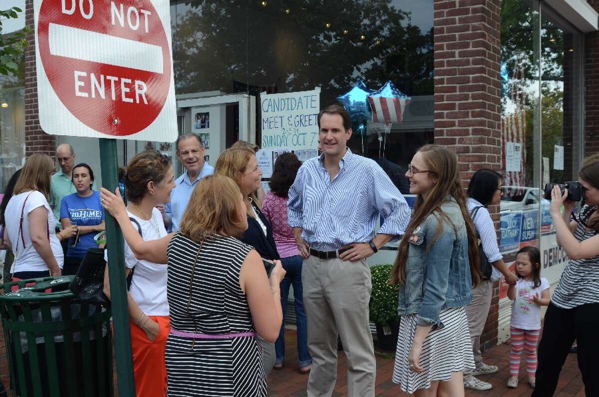 Congressman Himes greeted supporters on the Elm Street sidewalk in from of DTC headquarters Sunday afternoon, Oct. 7. — Greg Reilly