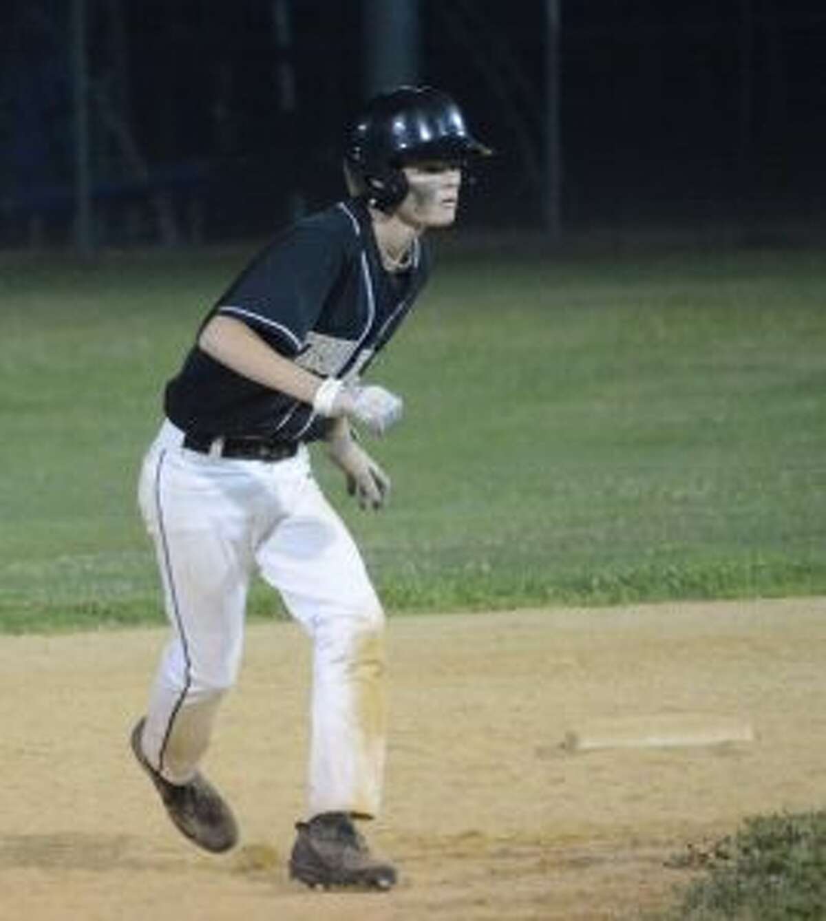 Bryan Kraus reached in the seventh inning, stole second, and scored on Johnny Bova's single to send Trumbull on to the New England Regionals.