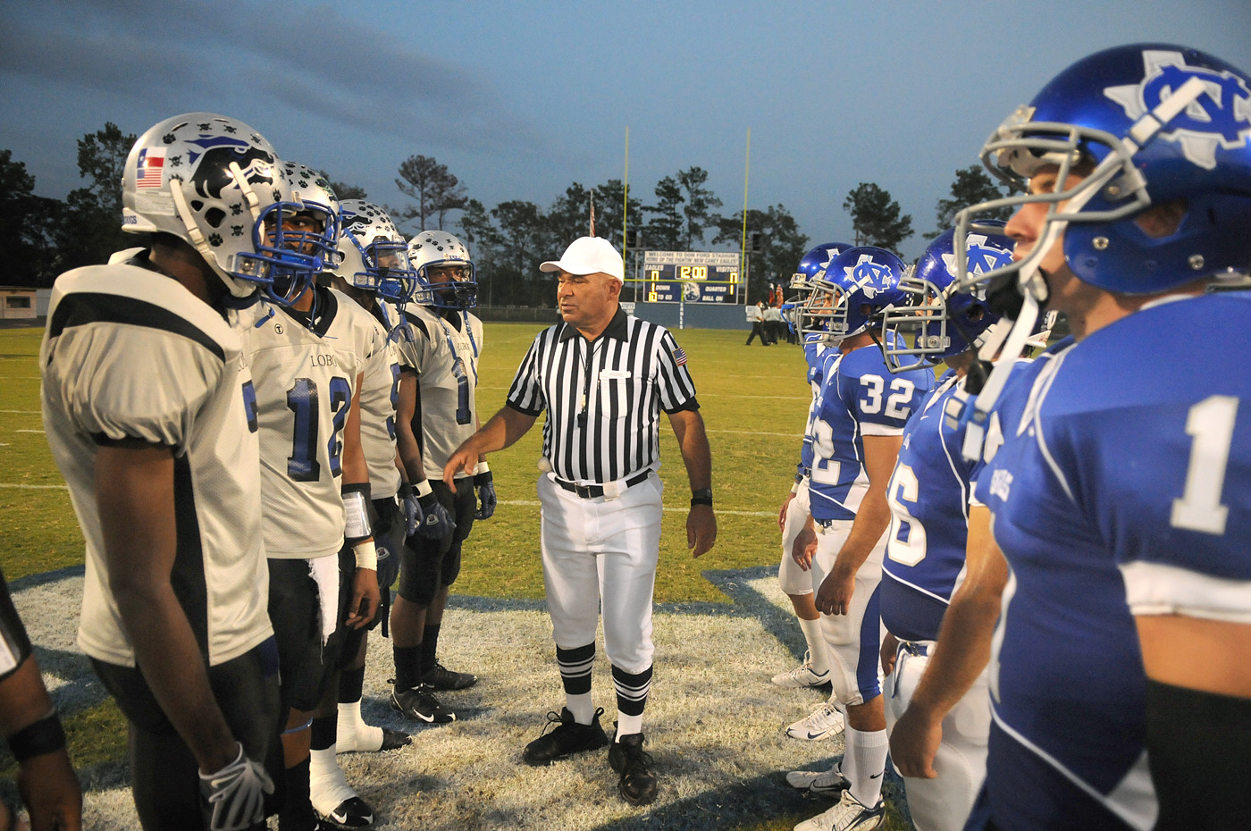 Texas gaming. High School Football game. Texas Associations. Football refereeing.