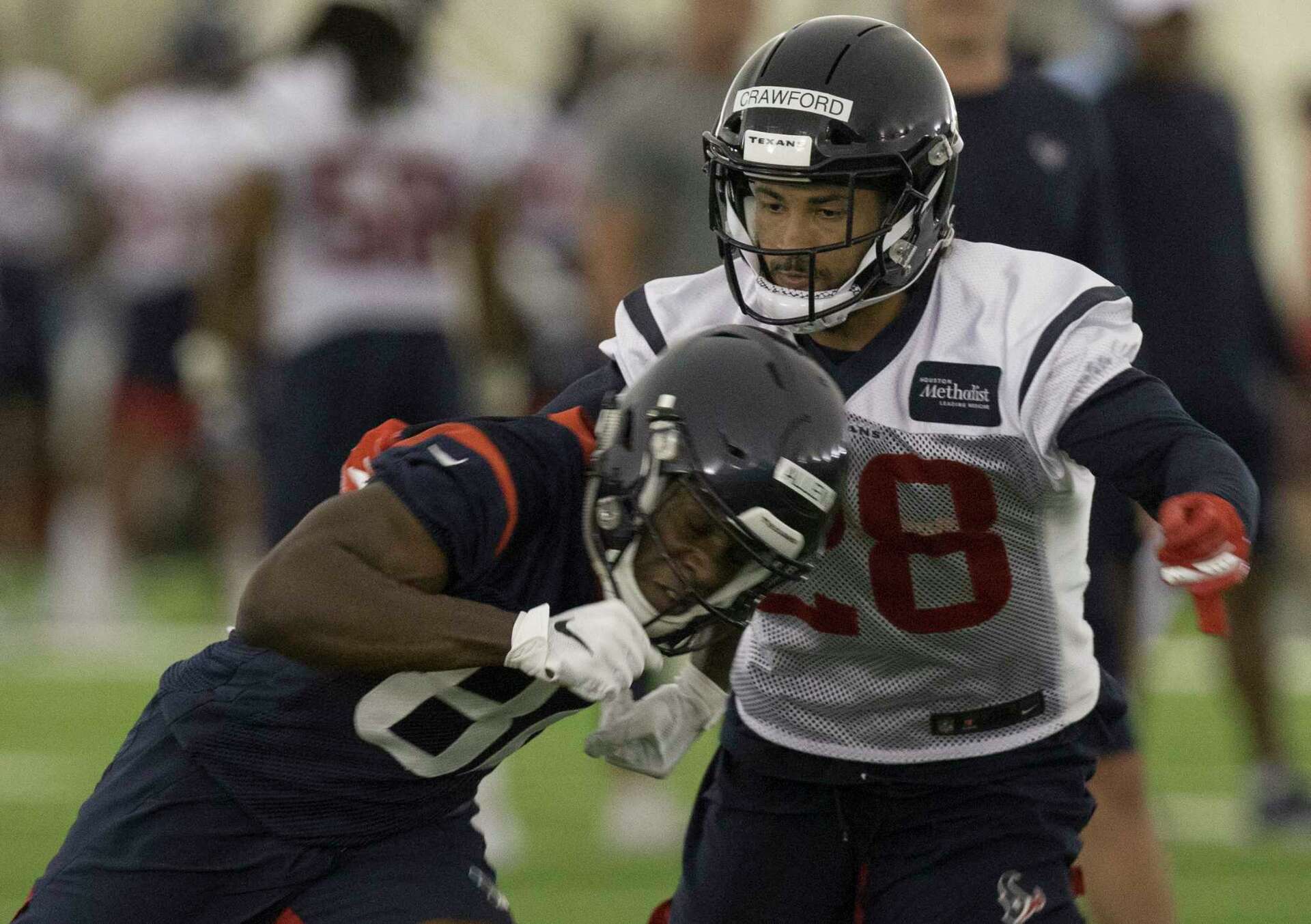 Texans tight end Jordan Thomas gaining confidence