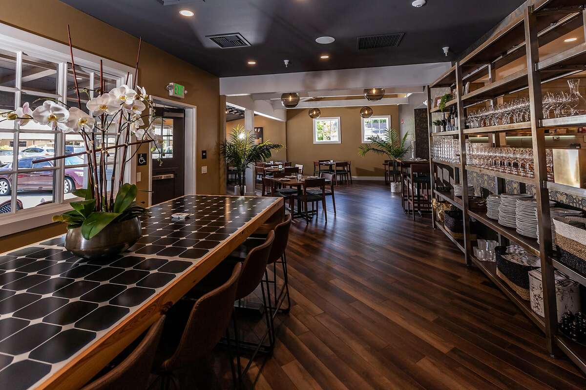 Willi's Wine Bar has reopened in Santa Rosa.