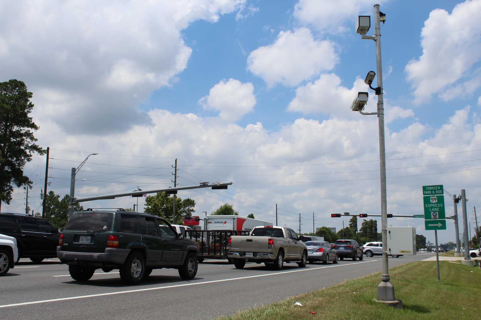 Redlight cameras in Humble still operational despite state ban