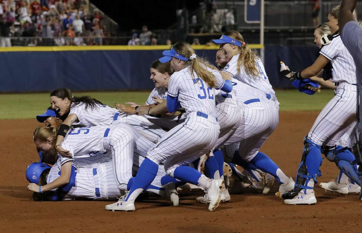 UCLA claims 13th national softball title with walkoff win