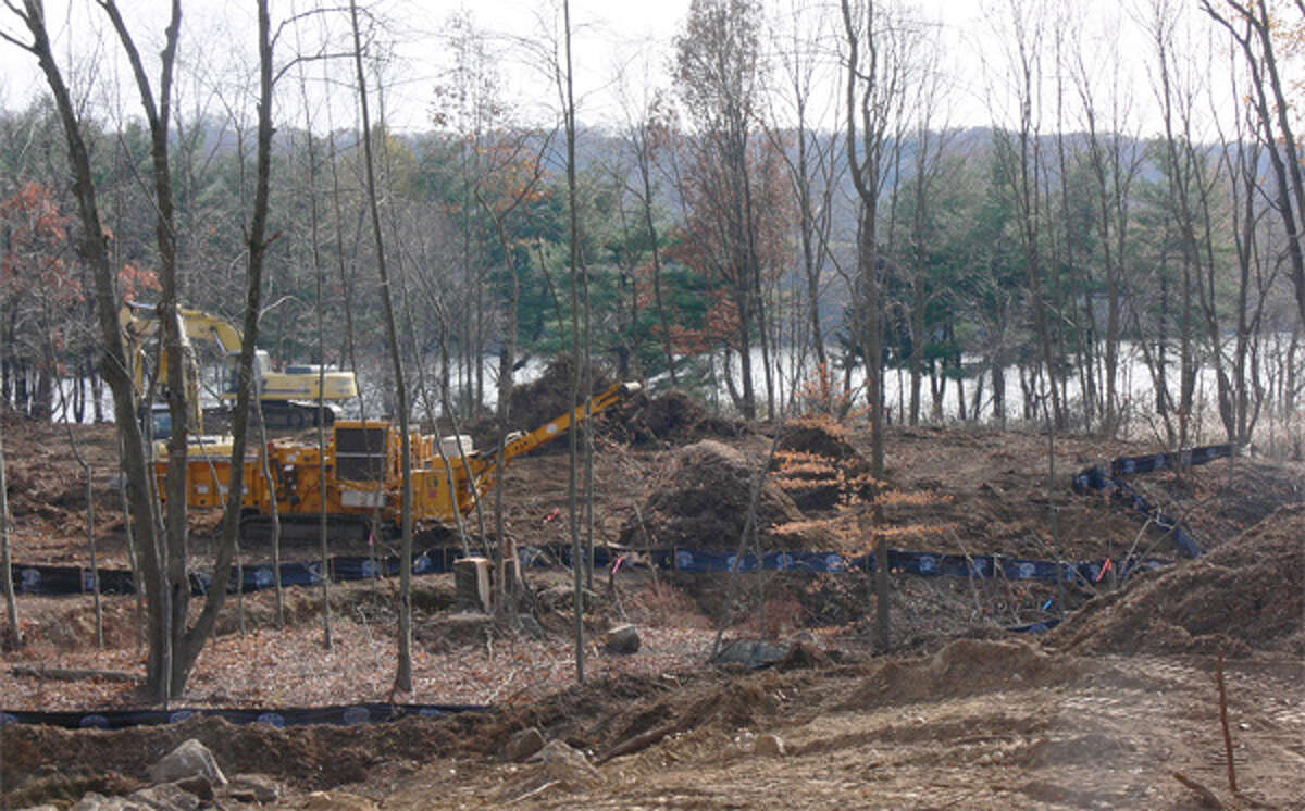 Work starts on new waterfront homes in Shelton