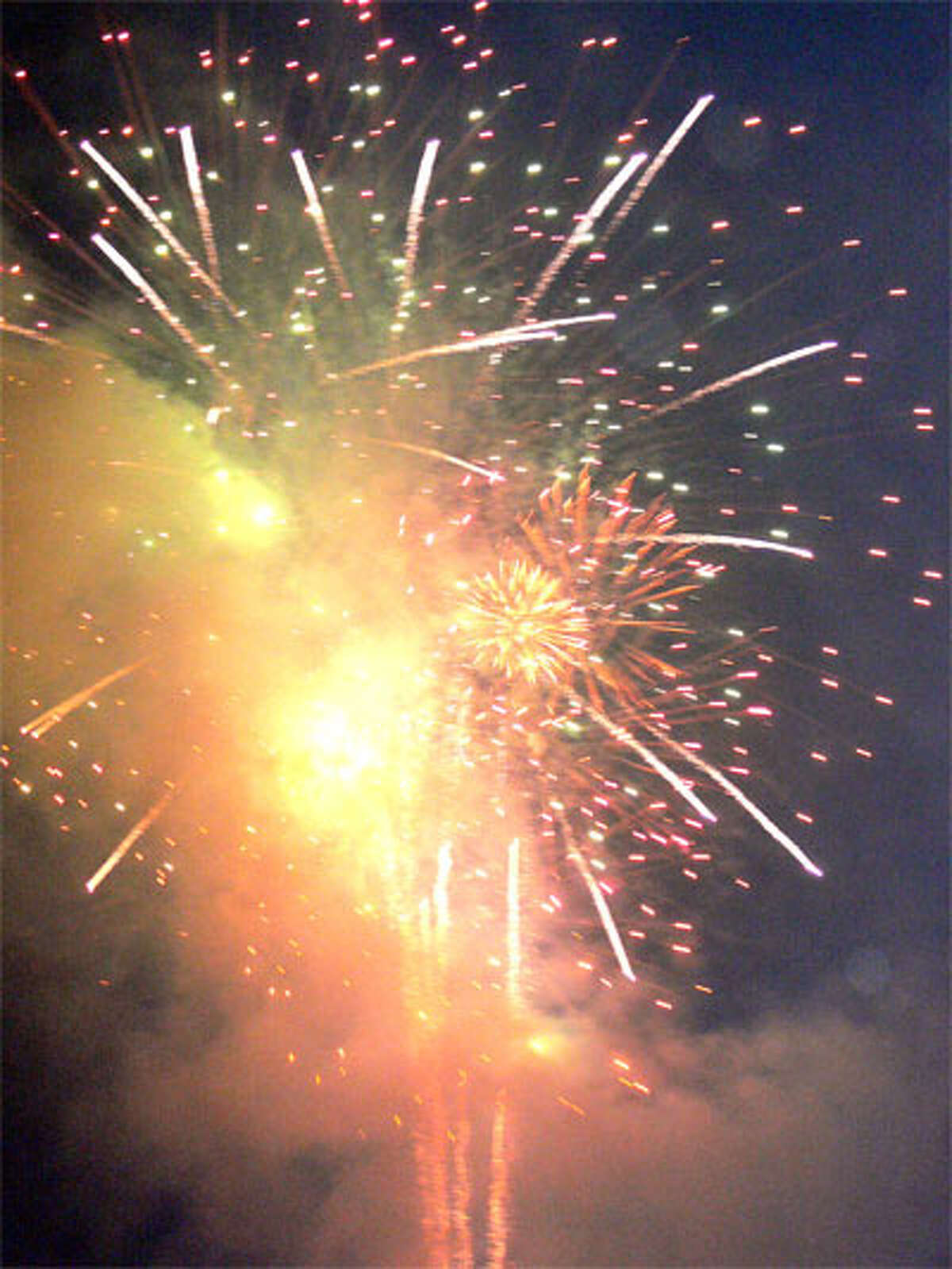Photos Shelton fireworks light up the sky along the Housatonic
