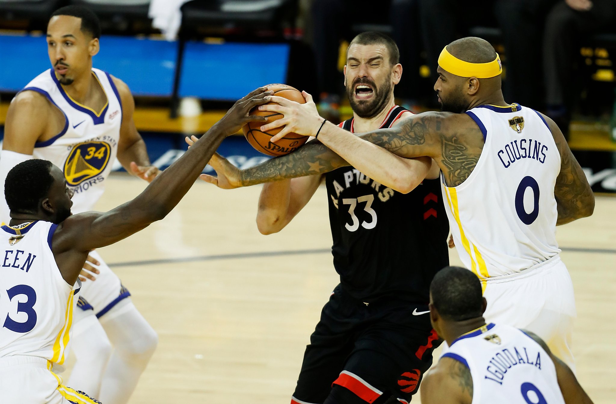 NBA Finals: Warriors counting on Looney, Bell at center spot