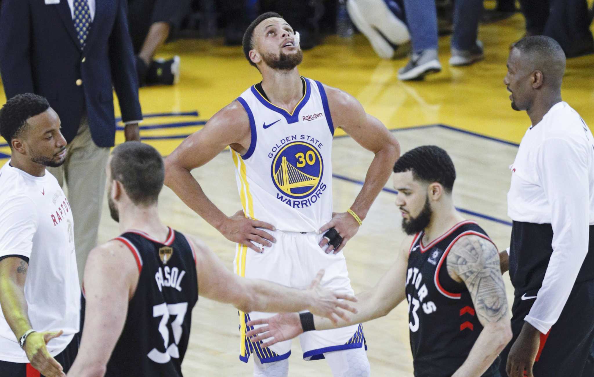 Stephen Curry's 'stunning' Finals Game 4 performance evens Warriors-Celtics  - Sports Illustrated