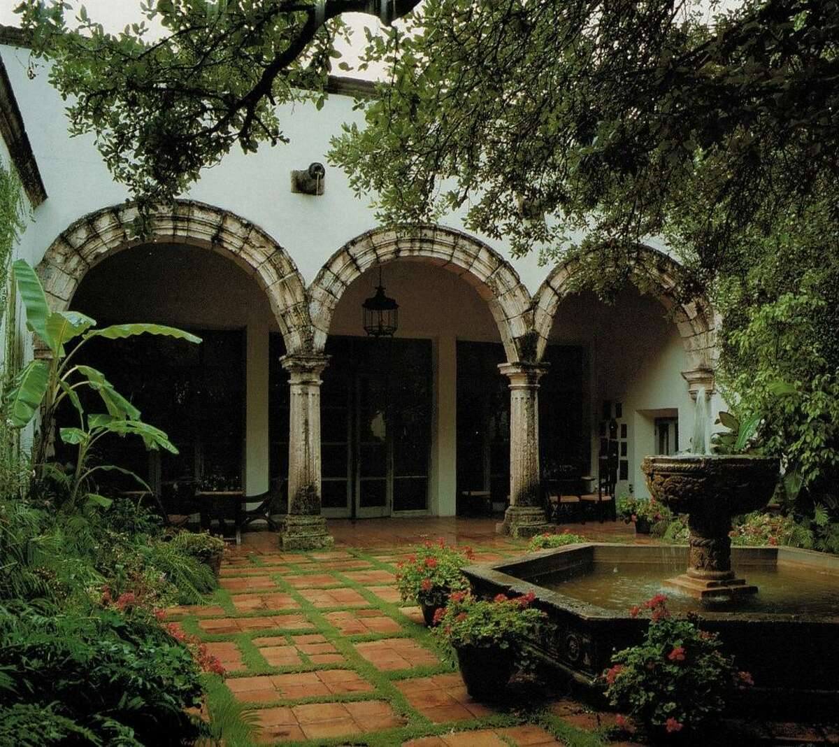 Architects pick 300 most truly San Antonio of San Antonio houses