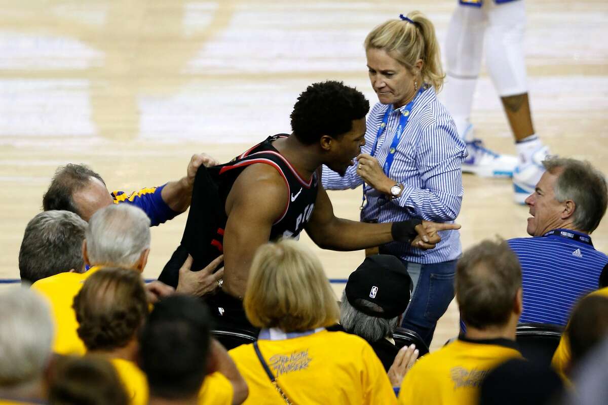 OAKLAND, CALIFORNIA - JUNE 05: Kyle Lowry #7 of the Toronto Raptors yells at a fan in the second half against the Golden State Warriors during Game Three of the 2019 NBA Finals at ORACLE Arena on June 05, 2019 in Oakland, California. NOTE TO USER: User expressly acknowledges and agrees that, by downloading and or using this photograph, User is consenting to the terms and conditions of the Getty Images License Agreement. (Photo by Lachlan Cunningham/Getty Images) ***BESTPIX***