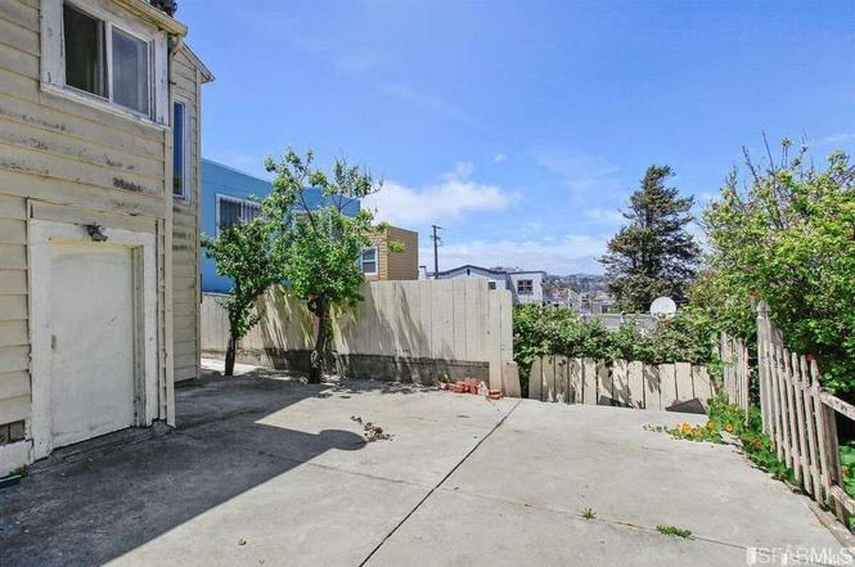 Is this 3bedroom San Francisco fixerupper priced at 759,000 actually