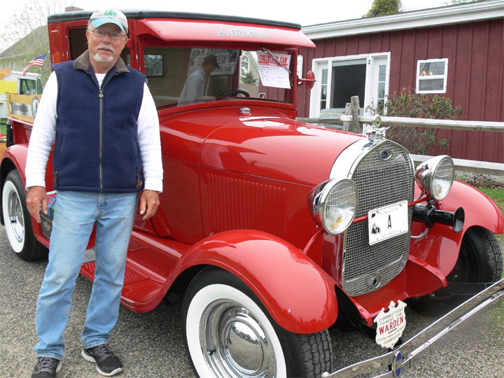 PHOTOS: Riding back in time at Shelton antique car show