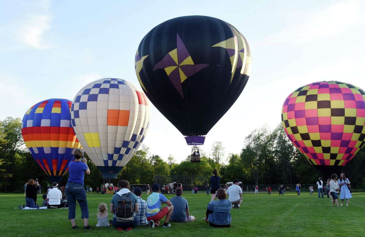 Photos Cambridge Valley Balloon Festival takes off