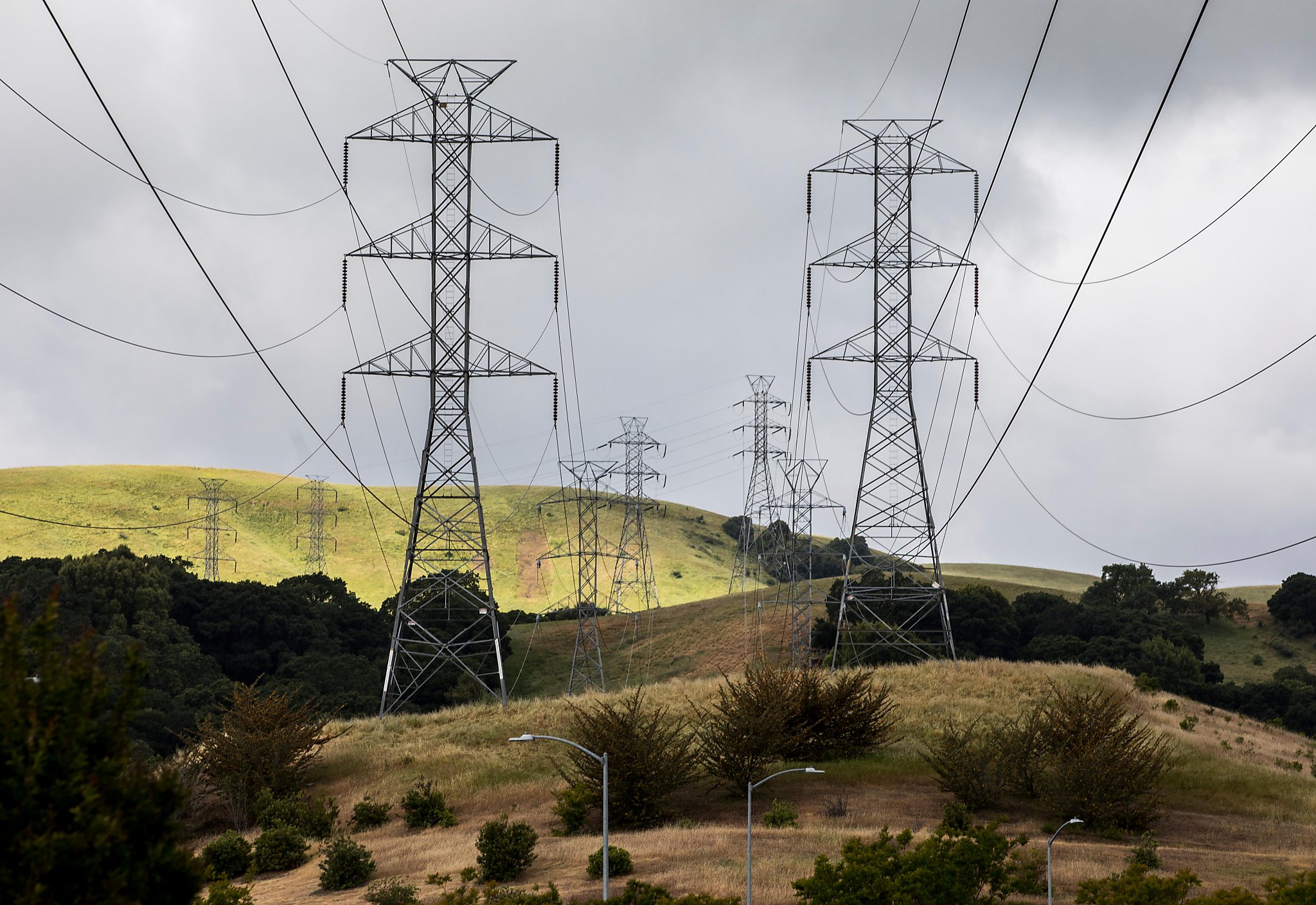 PG&E says it will cut power to parts of Napa, Solano and Yolo counties to  prevent wildfires