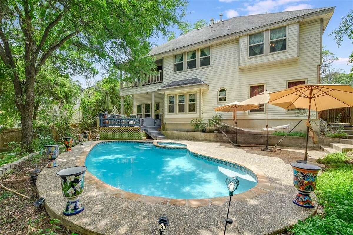 Budget friendly San Antonio homes for sale with pools to help you cool off this summer