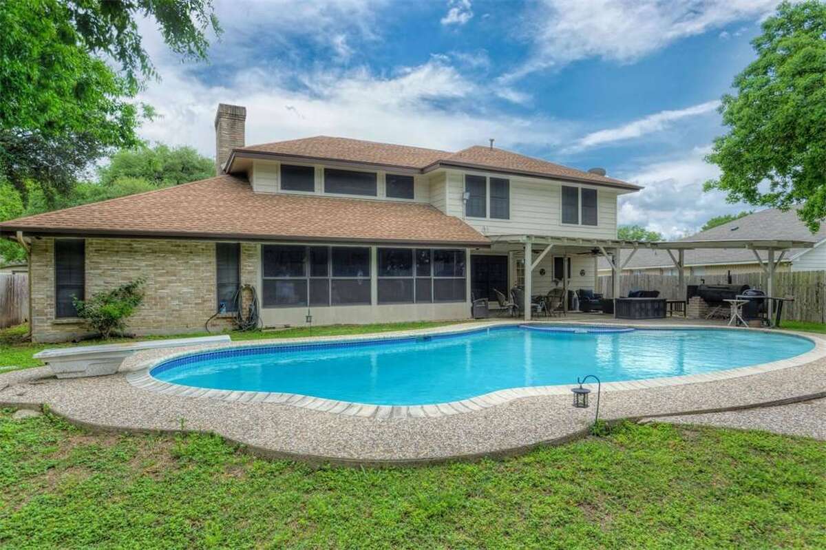 Budget friendly San Antonio homes for sale with pools to help you cool off this summer