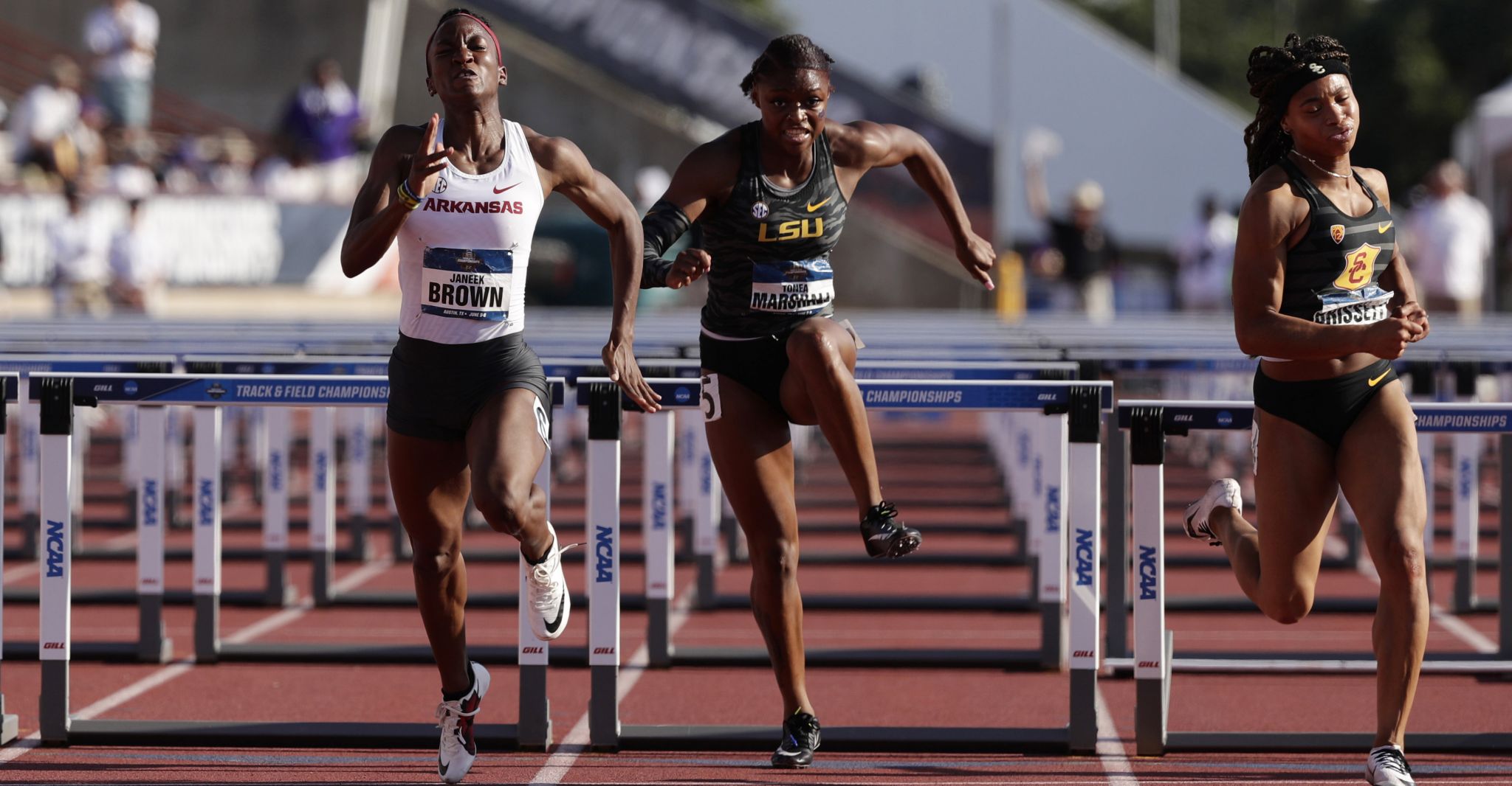 Arkansas women claim NCAA outdoor track title