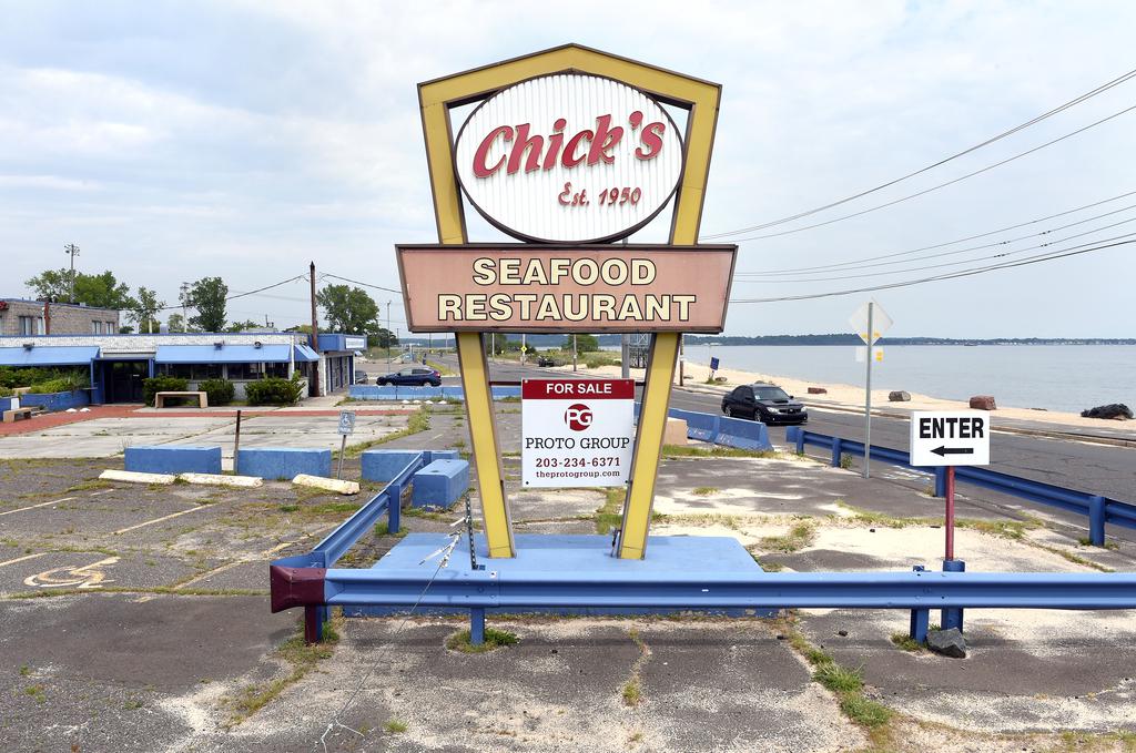 West Haven shoreline's 'iconic' Chick's DriveIn sign is no more