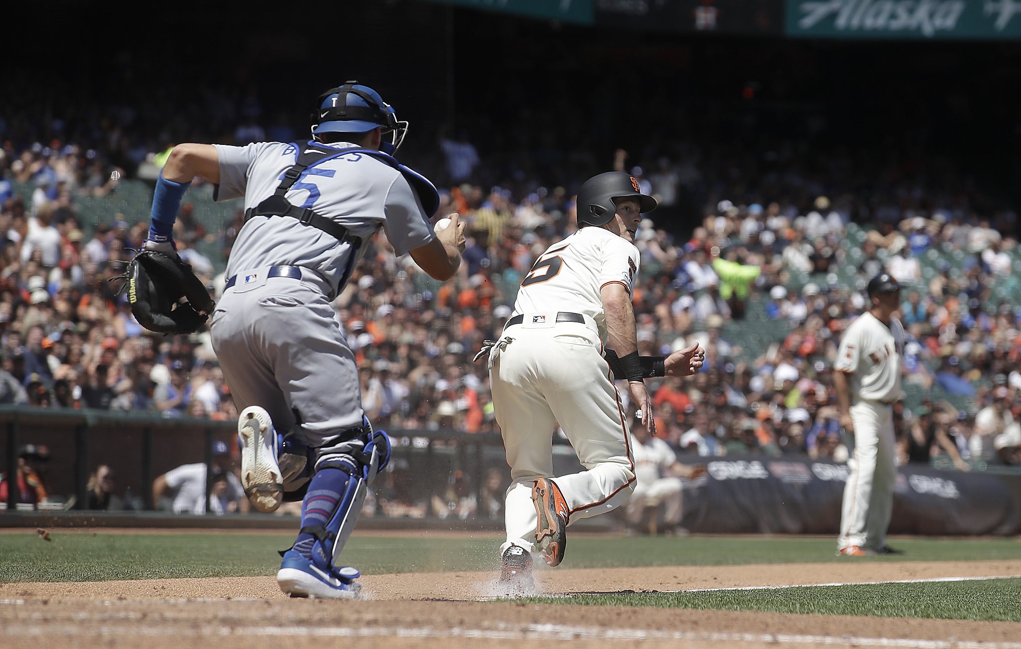 Dodgers Video: Rollins Copies Bumgarner's Confrontation