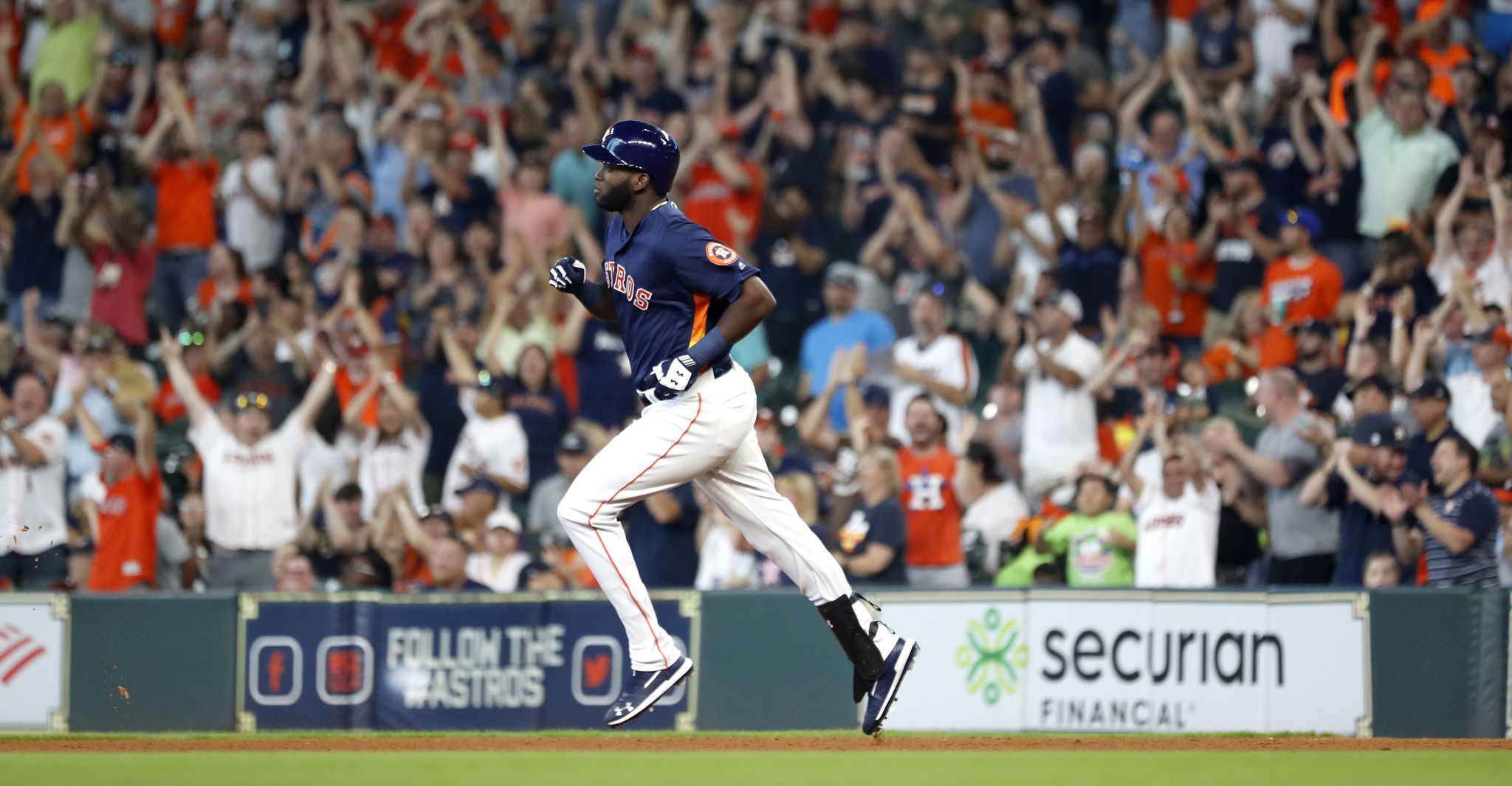 Astros DH Yordan Alvarez Hits Walk-Off Home Run v. Royals - Fastball